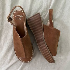 Crown and Ivy Wedges NWOT